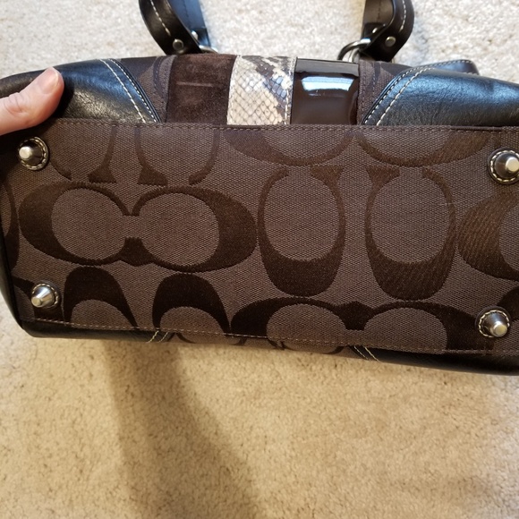 Coach Shoulder Bag - Picture 3 of 6